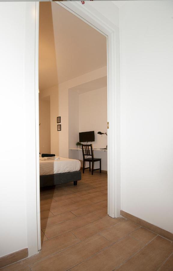 Om2Rome Apartamento Exterior foto